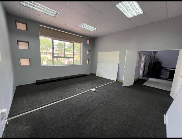 449M² WAREHOUSE TO LET IN STRIJDOMPARK